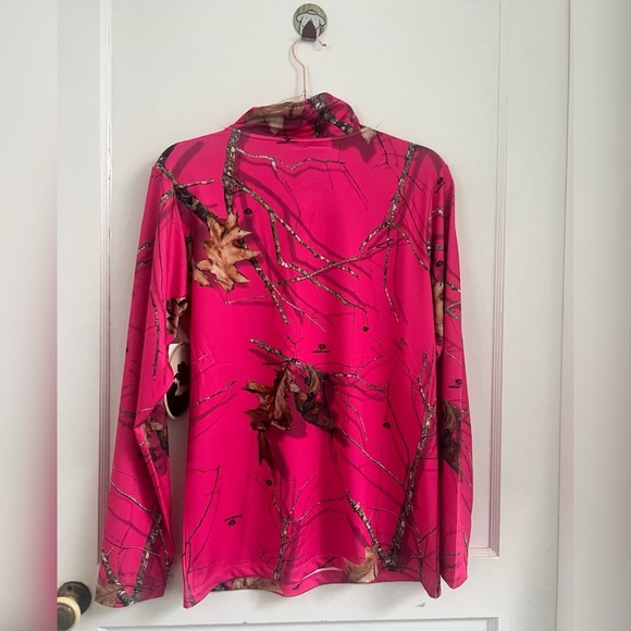 NEW Women Size Medium MOSSY OAK Pink Camo Long Sleeve 1/4 Zip Shirt NWT - Picture 5 of 5